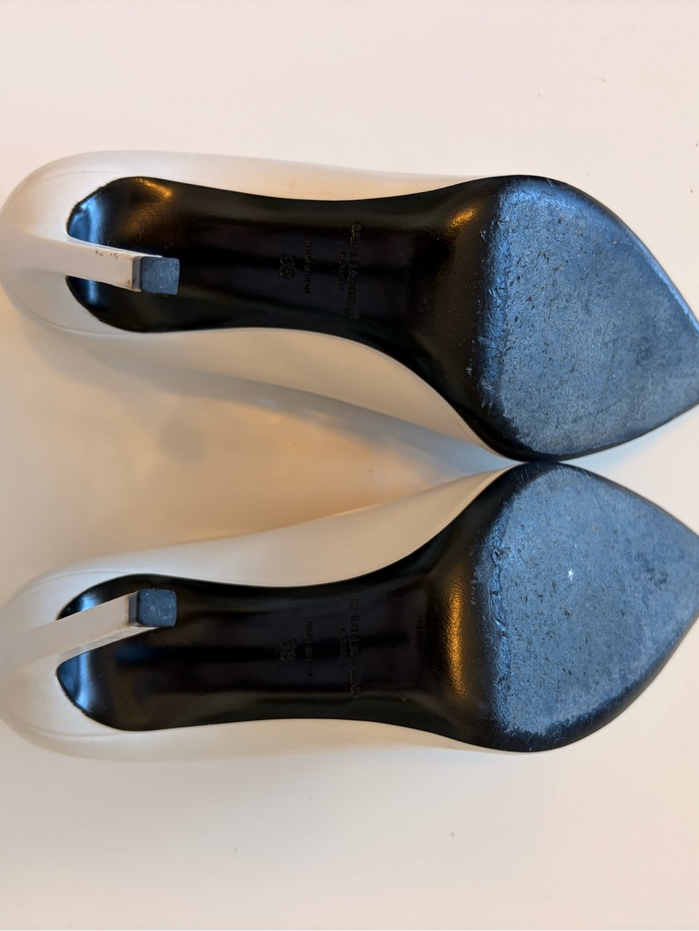 Saint Laurent Cream Pointed Leather Pumps - AUTHENTIC - Picture 6 of 6